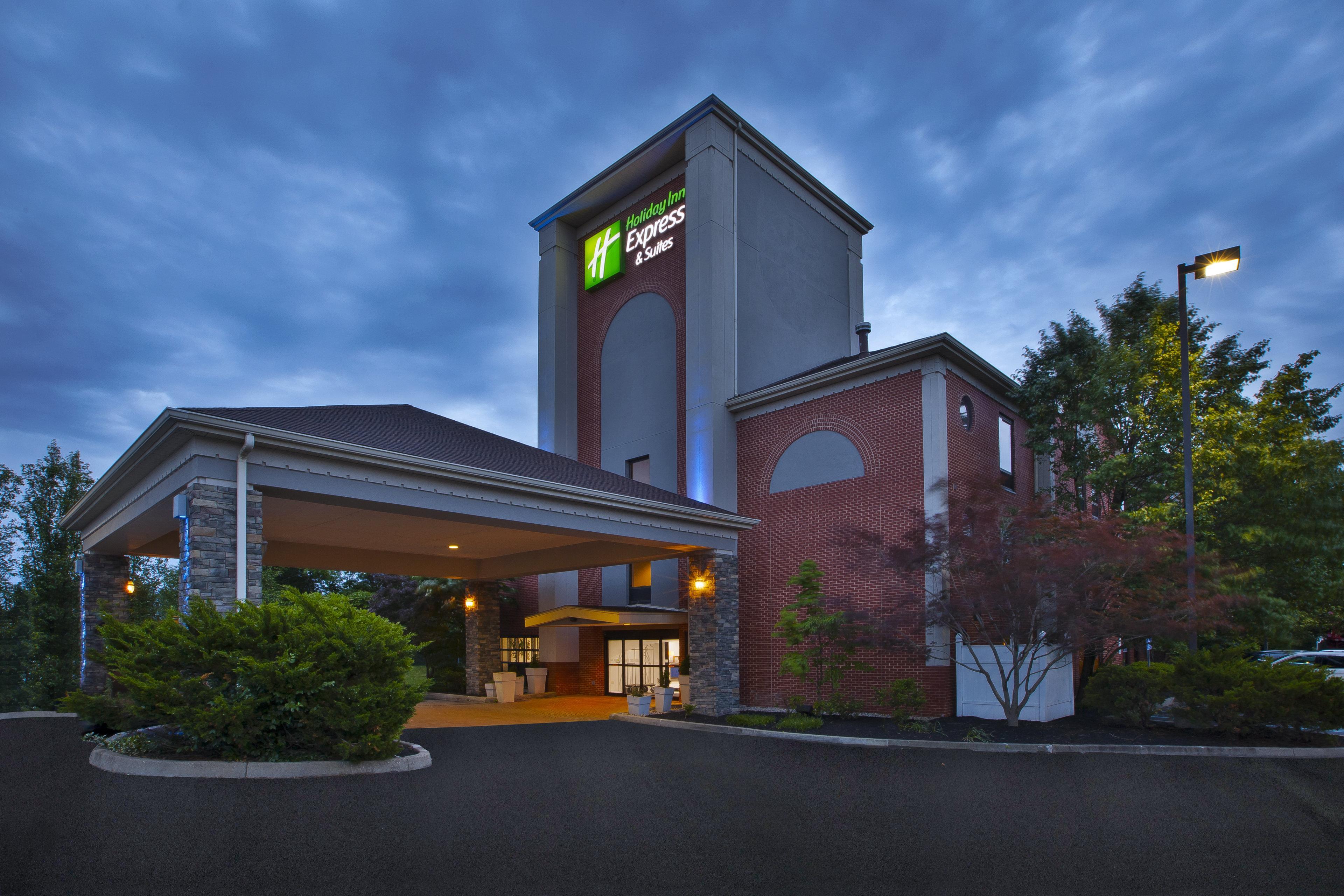 Holiday Inn Express Hotel & Suites Cincinnati Northeast-Milford By Ihg Exterior photo