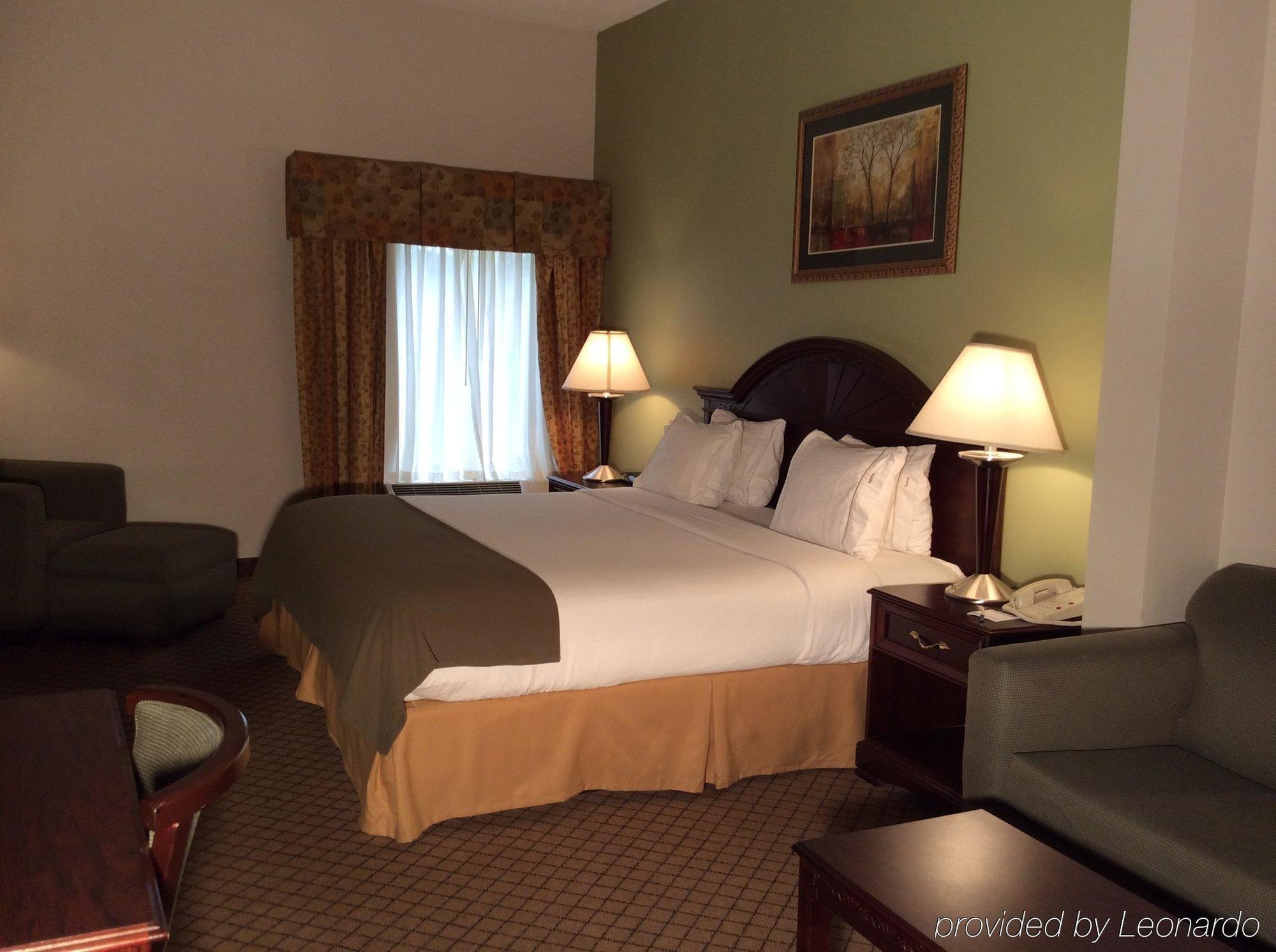 Holiday Inn Express Hotel & Suites Cincinnati Northeast-Milford By Ihg Exterior photo