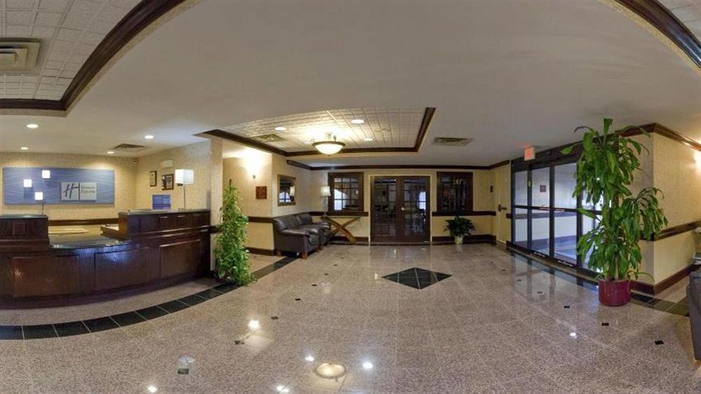 Holiday Inn Express Hotel & Suites Cincinnati Northeast-Milford By Ihg Exterior photo