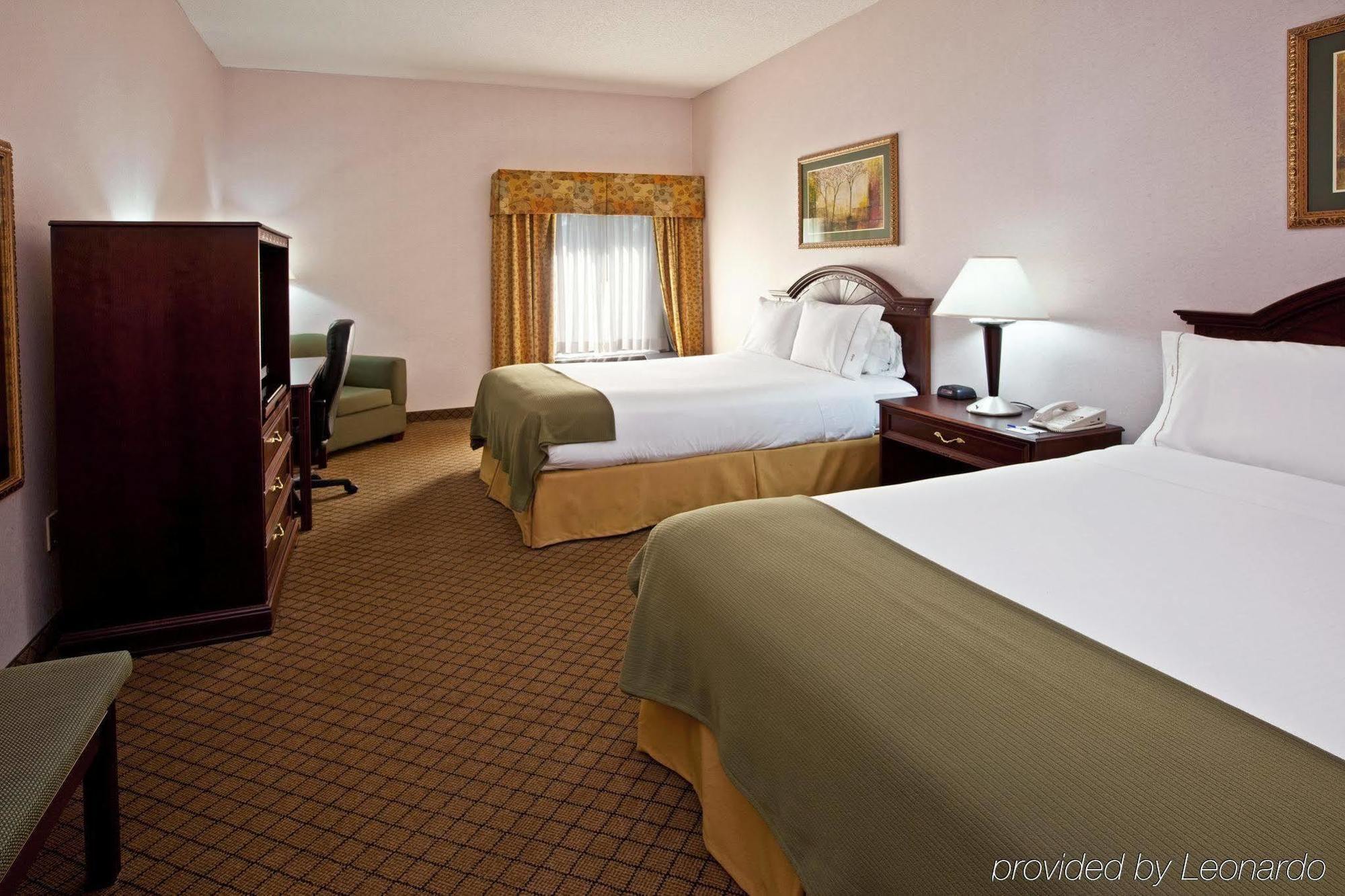 Holiday Inn Express Hotel & Suites Cincinnati Northeast-Milford By Ihg Exterior photo